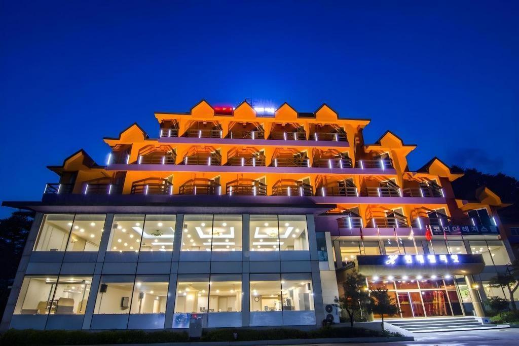 Hyundai Elliot Hotel And Resort Pjongczang Zewnętrze zdjęcie